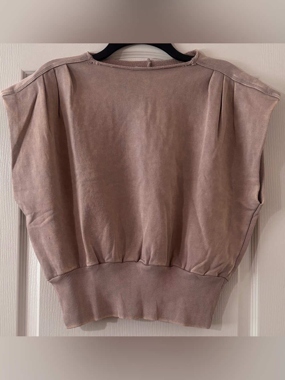 Zenana Raw Edge Ribbed Hem Sweatshirt Top NWOT Size Med - Picture 2 of 5